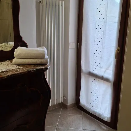 Casina Gialla Homestay Fabbricaccia