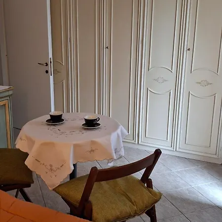 Casina Gialla *